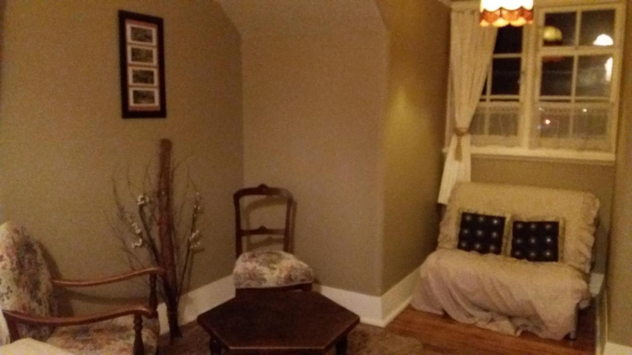 Chimneys B&B 오아마루 외부 사진