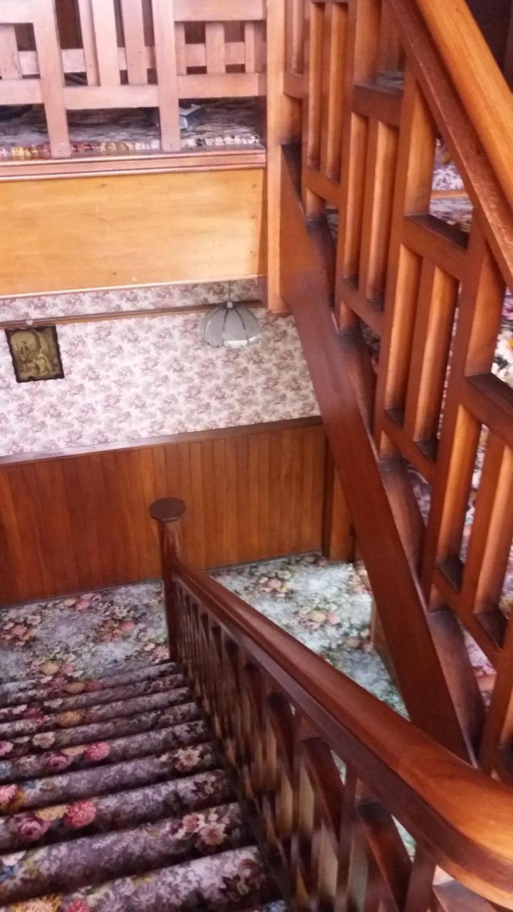 Chimneys B&B 오아마루 외부 사진